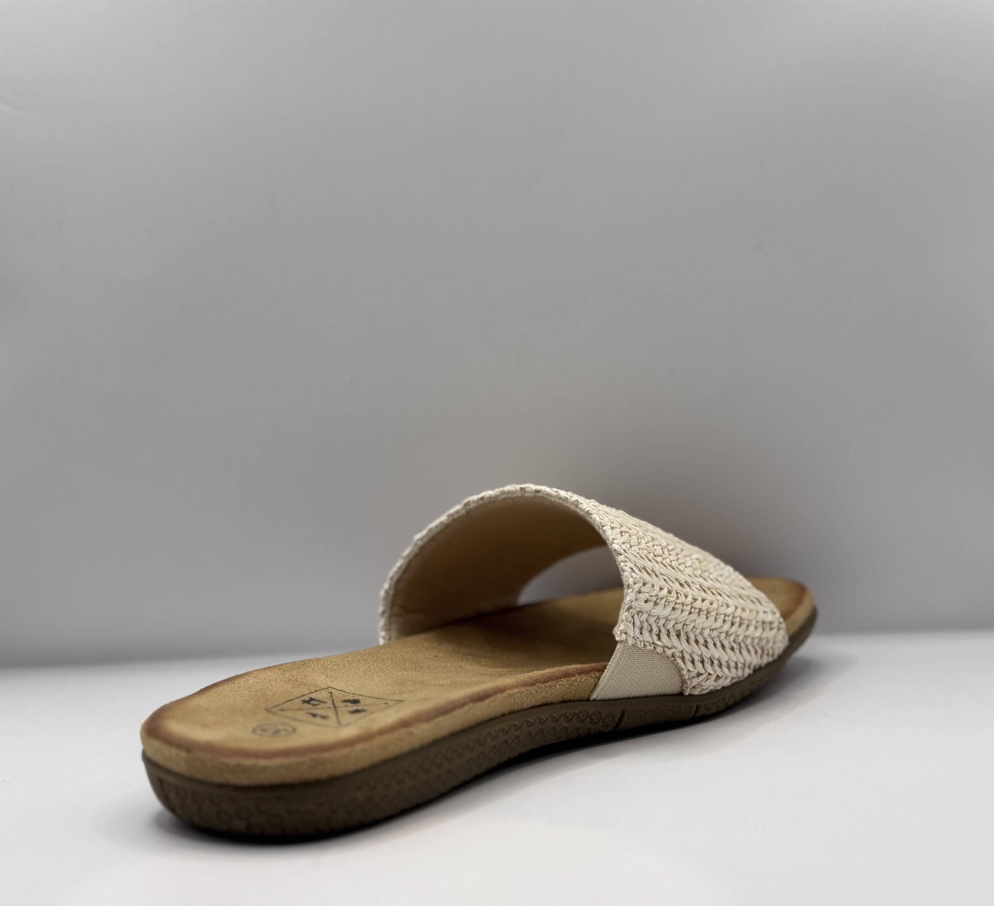 Bridge Dames Slide Sandaal — Gevlochten Crème