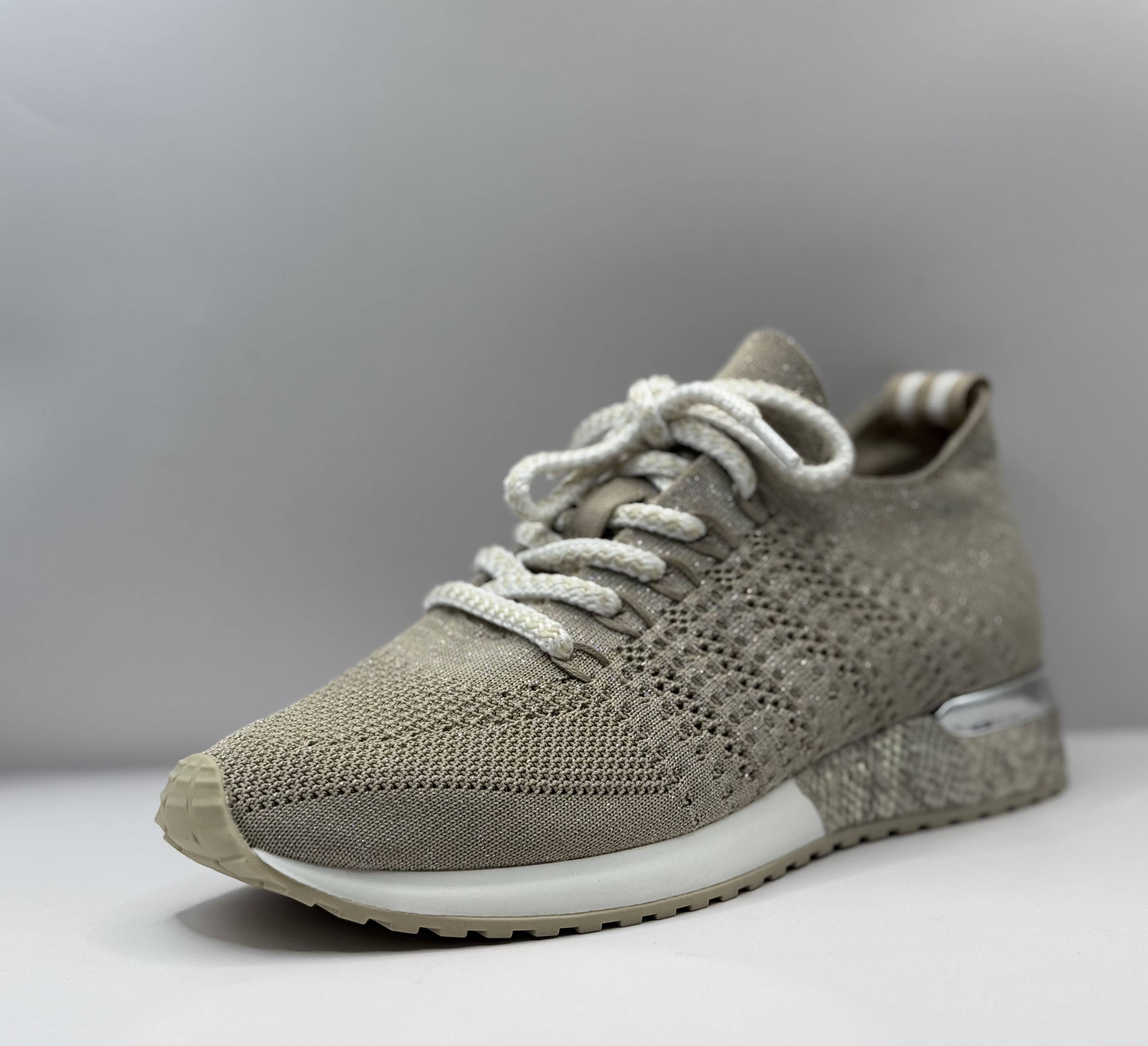La Strada Dames Knit Sneaker — Taupe Open Mesh & Zilver