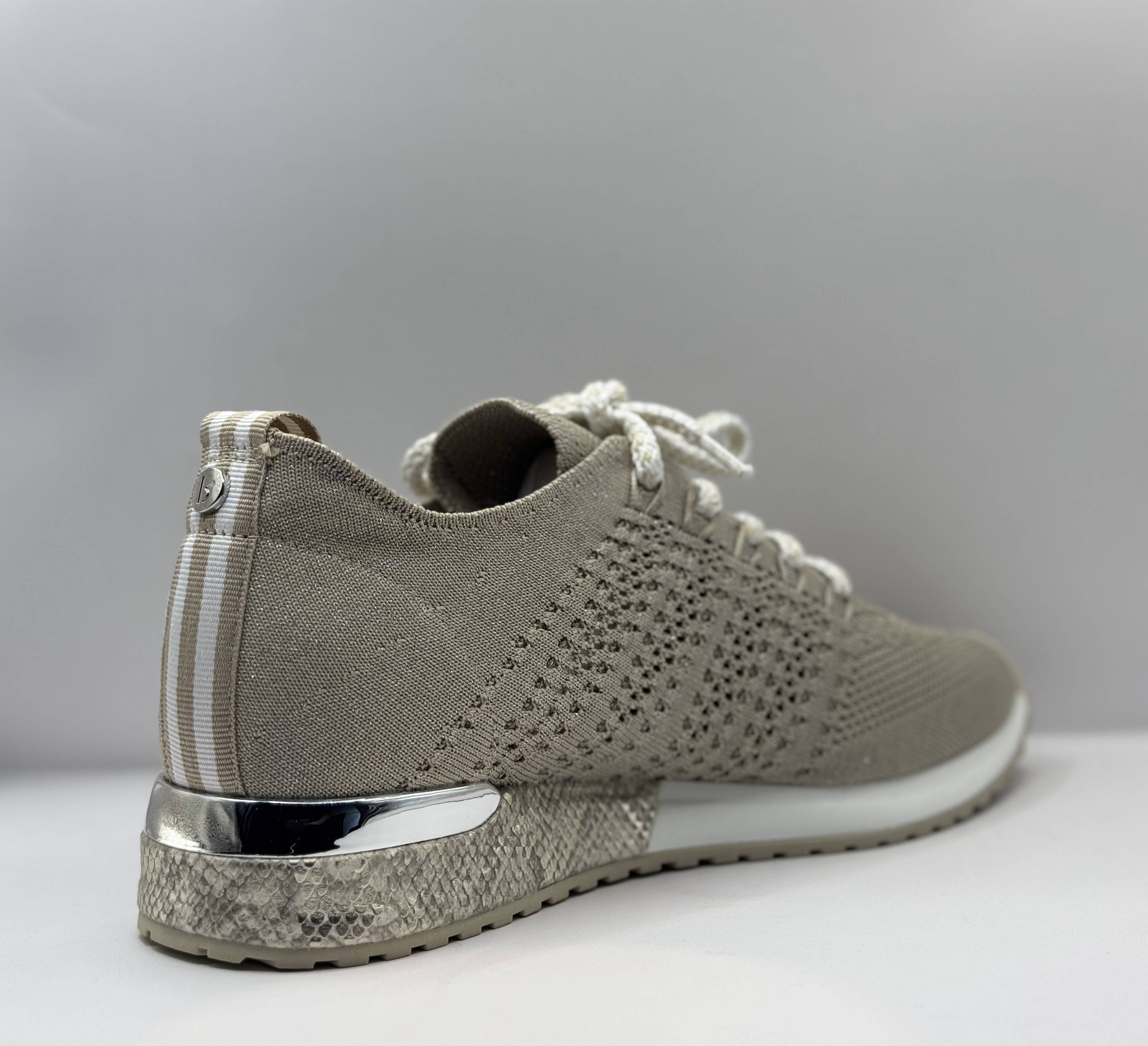 La Strada Dames Knit Sneaker — Taupe Open Mesh & Zilver