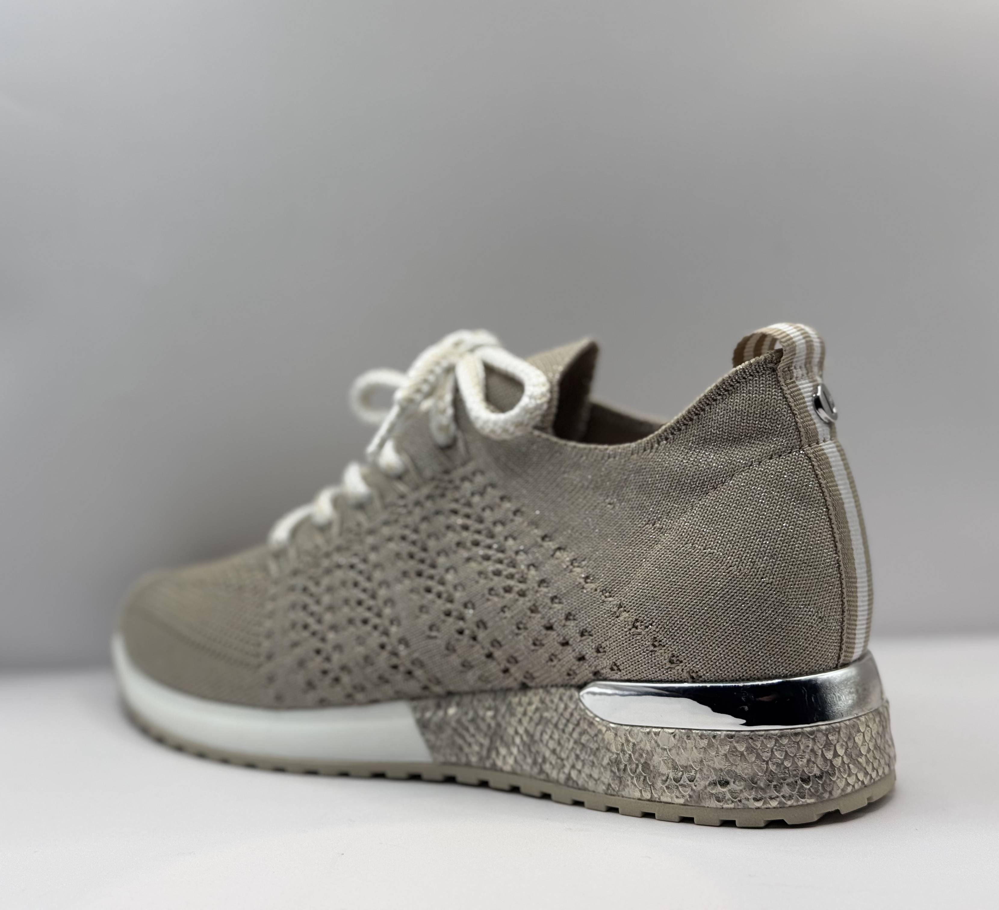 La Strada Dames Knit Sneaker — Taupe Open Mesh & Zilver