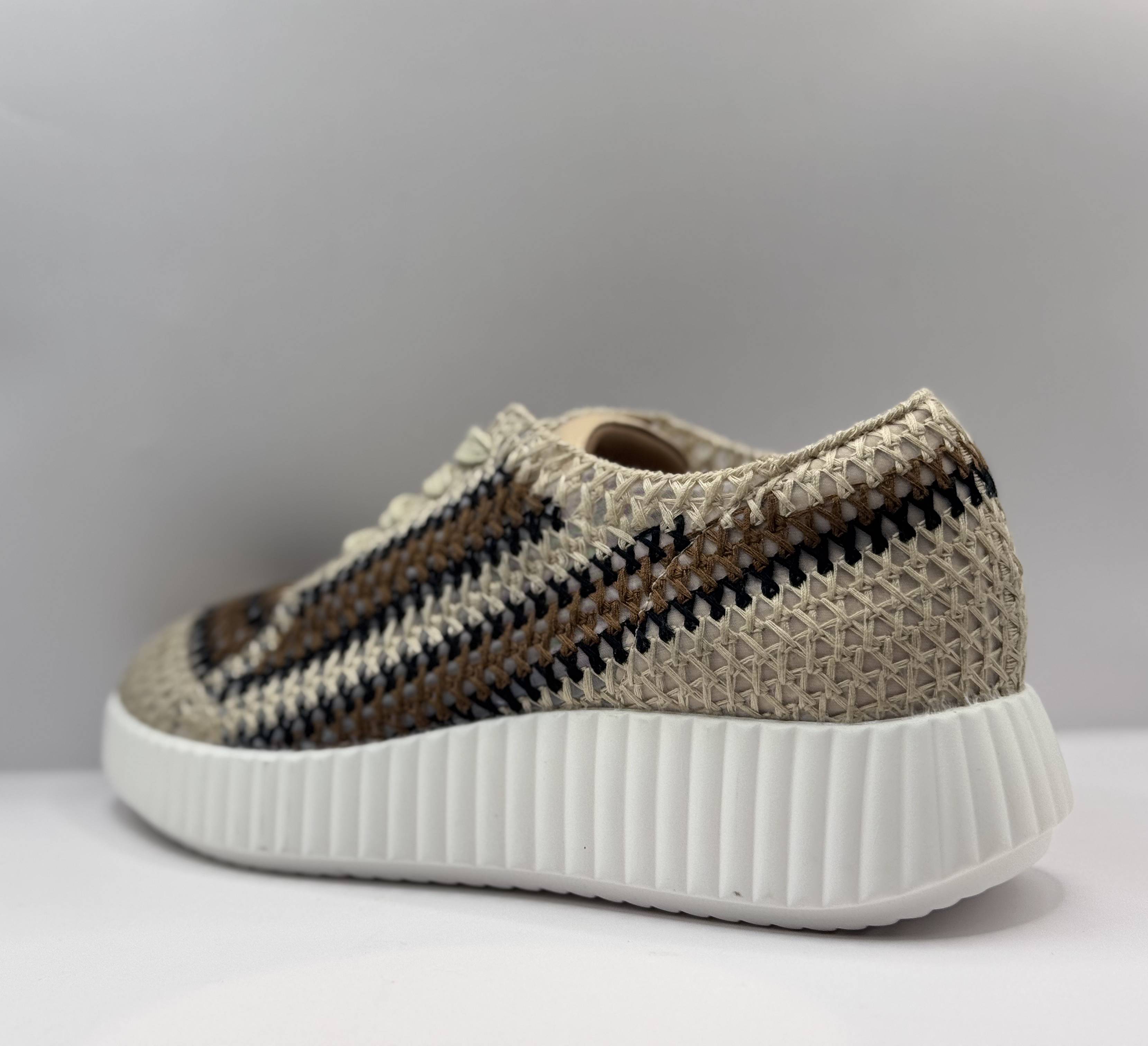 La Strada Dames Sneaker Naturel — Platform | Gevlochten