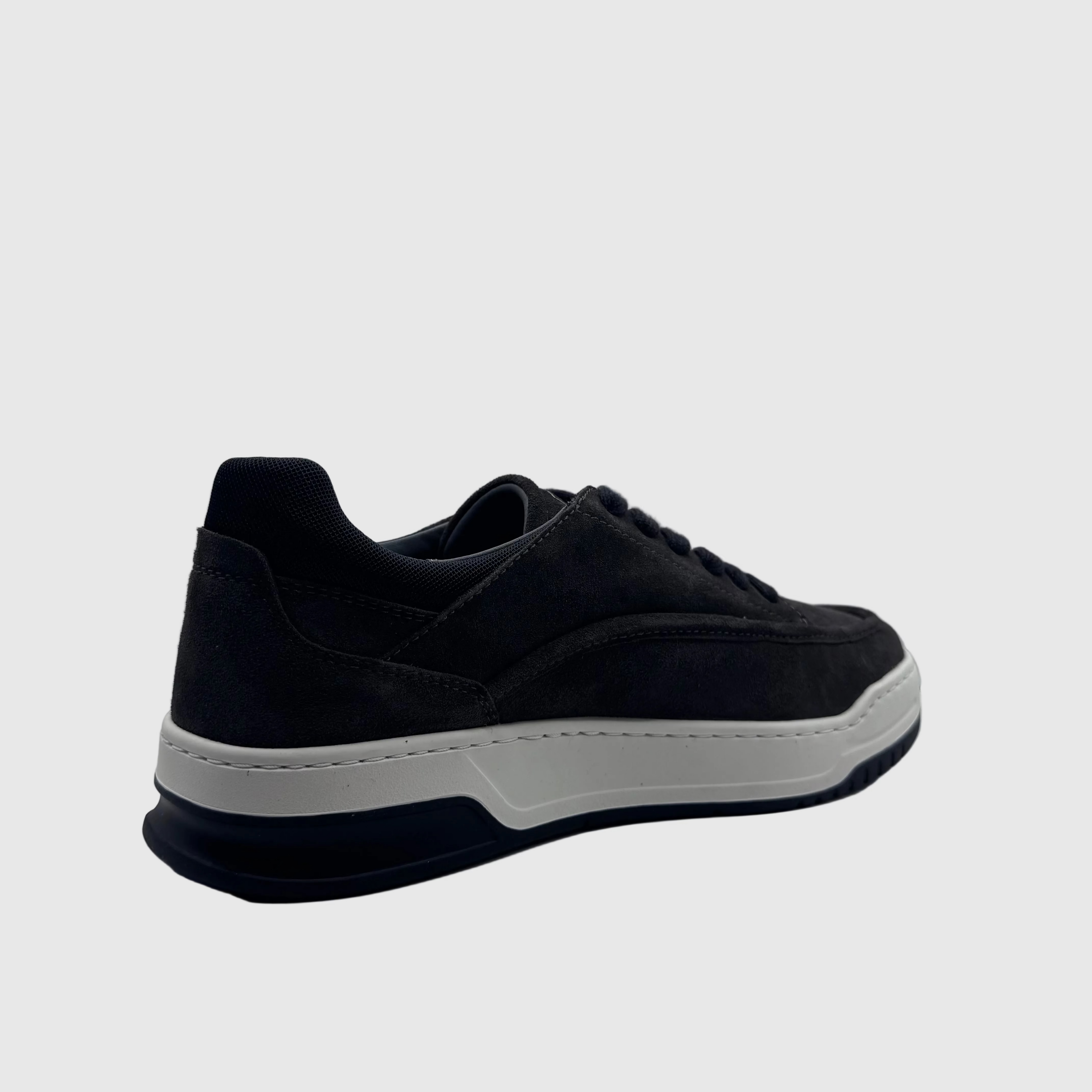 Concept Heren Sneaker Zwart — Witte Chunky Zool | Suède