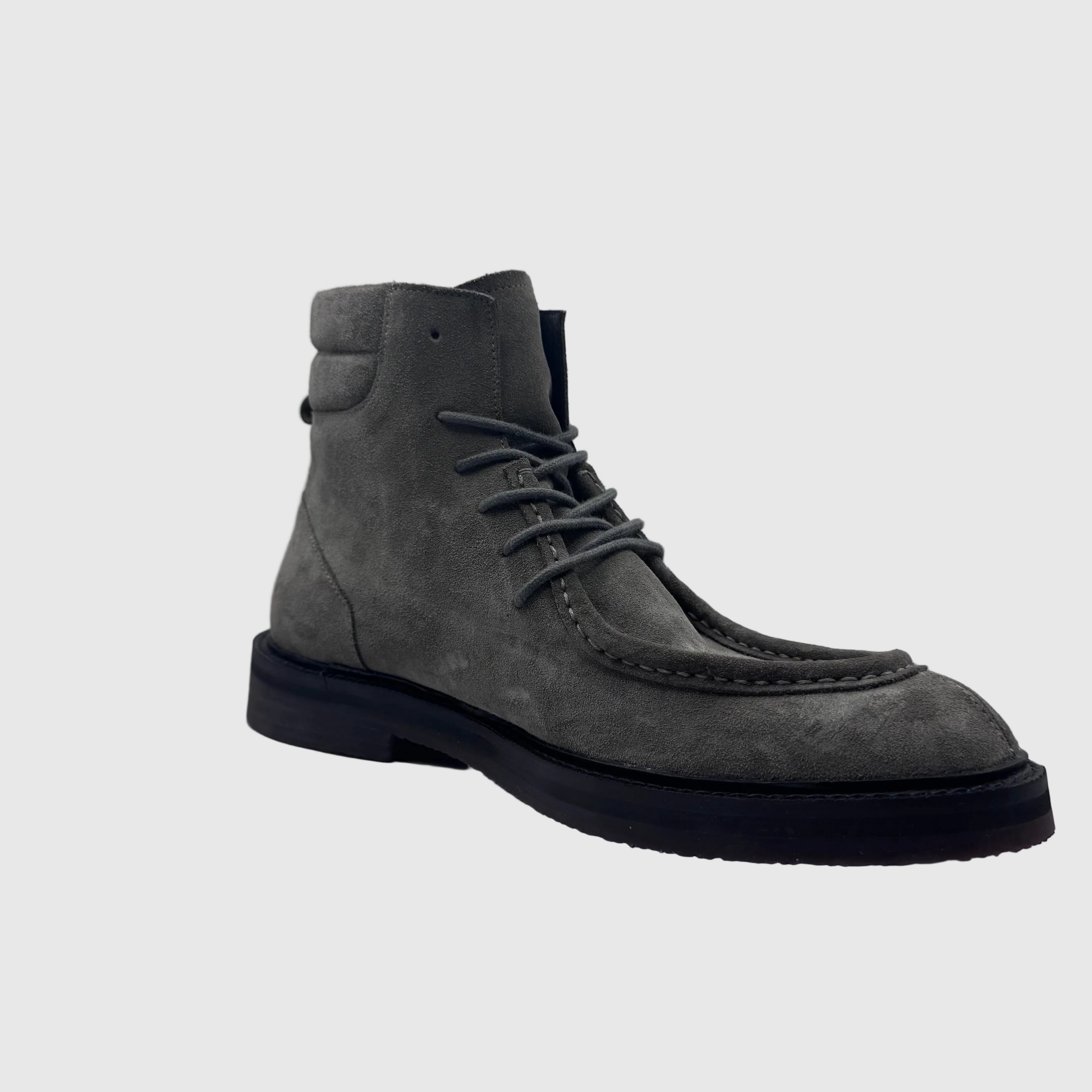 Concept Heren Veterboot Grijs — Strak Silhouet | Nubuck