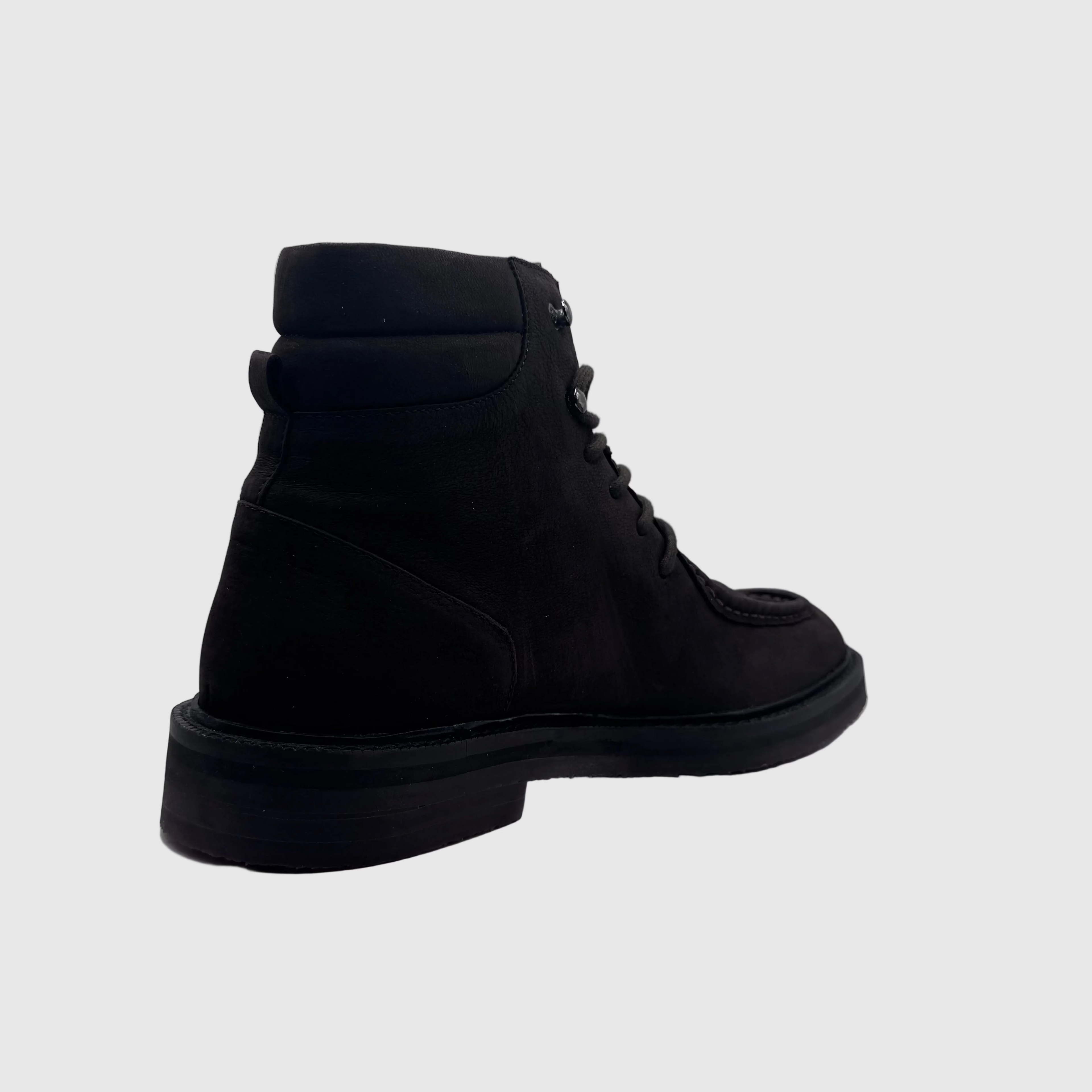 Concept Heren Veterboot Zwart — Contraststiksel | Nubuck