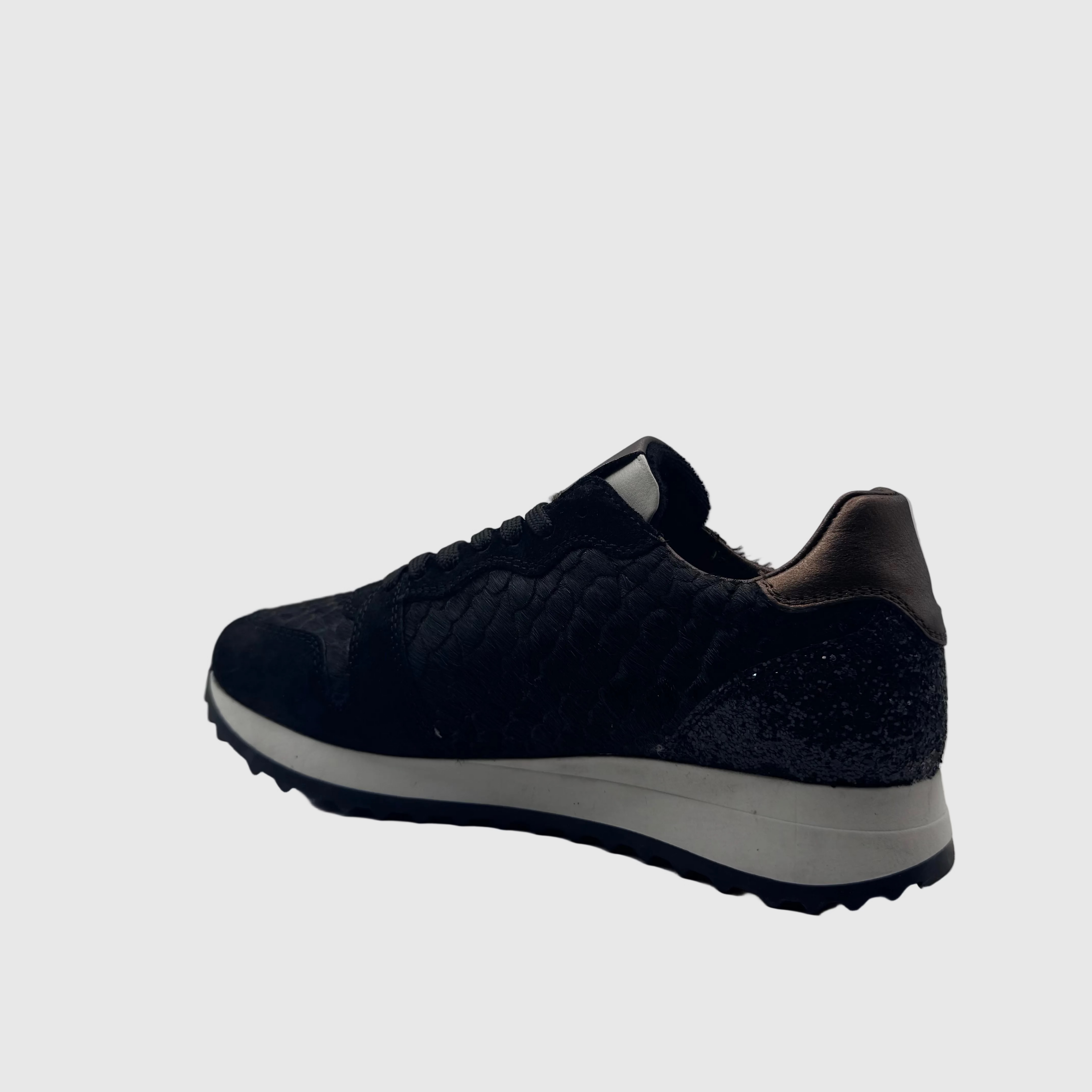 HIP Dames Sneaker Zwart — Slangenprint & Glitter | Suède