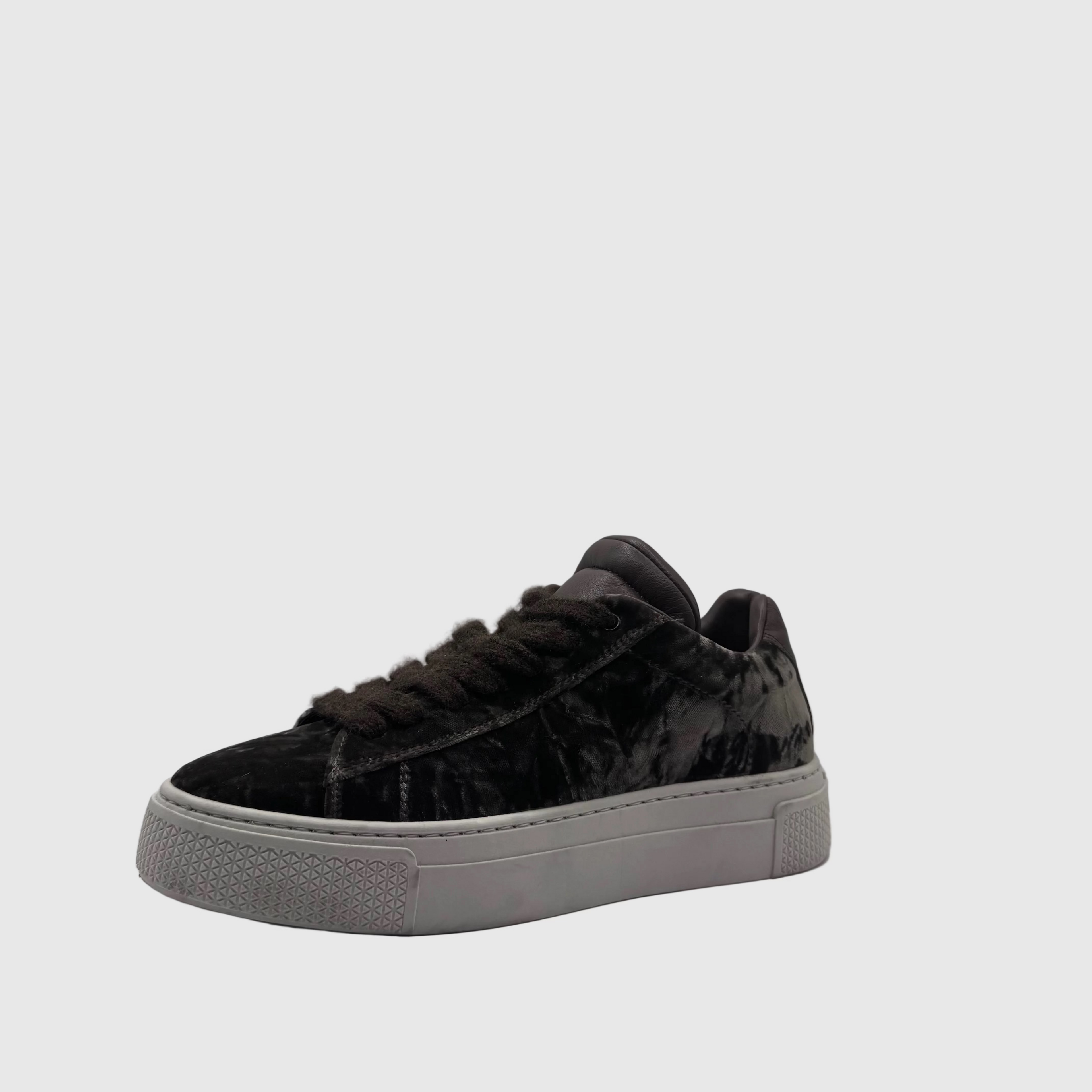 HIP Dames Sneaker Zwart — Plateauzool | Fluweel