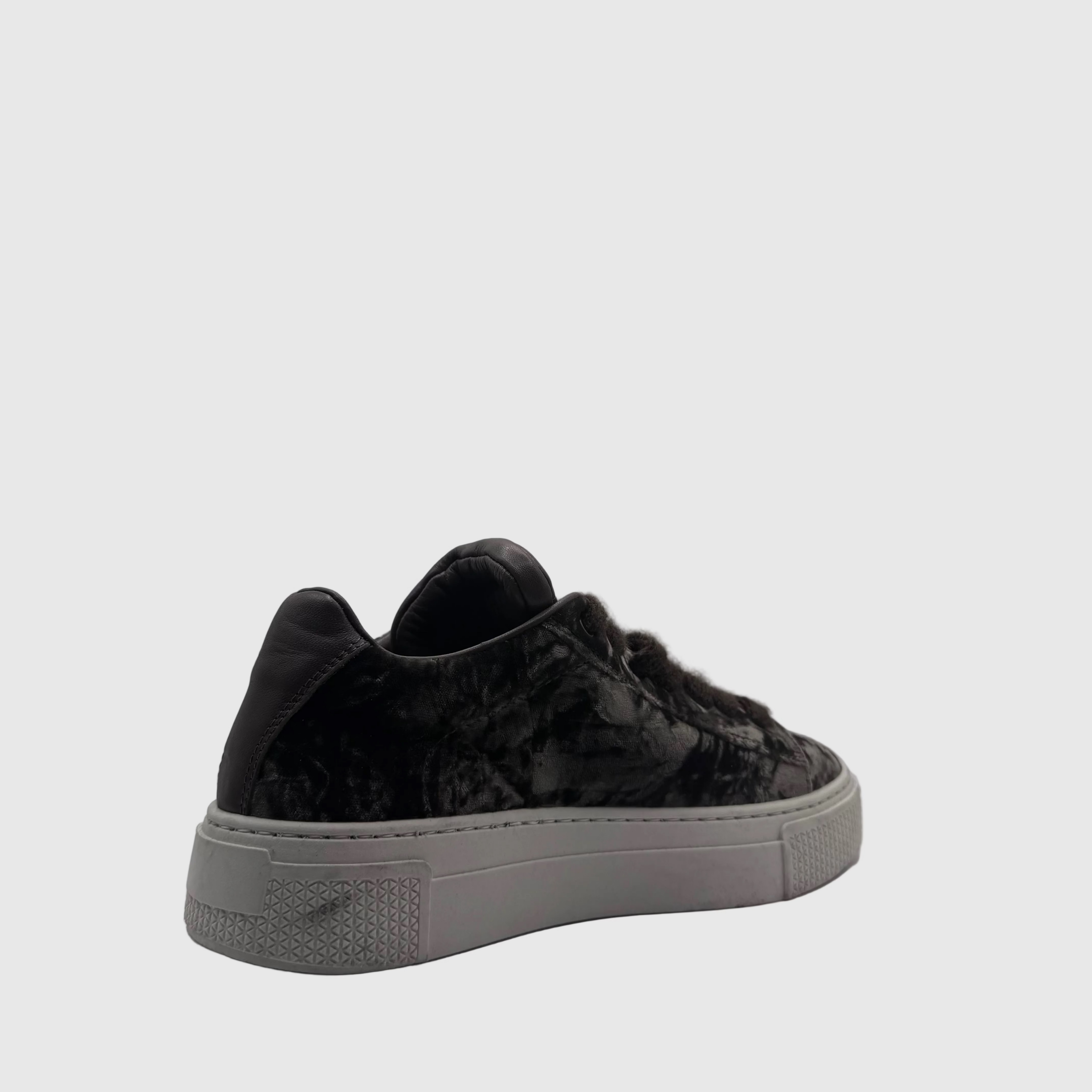 HIP Dames Sneaker Zwart — Plateauzool | Fluweel