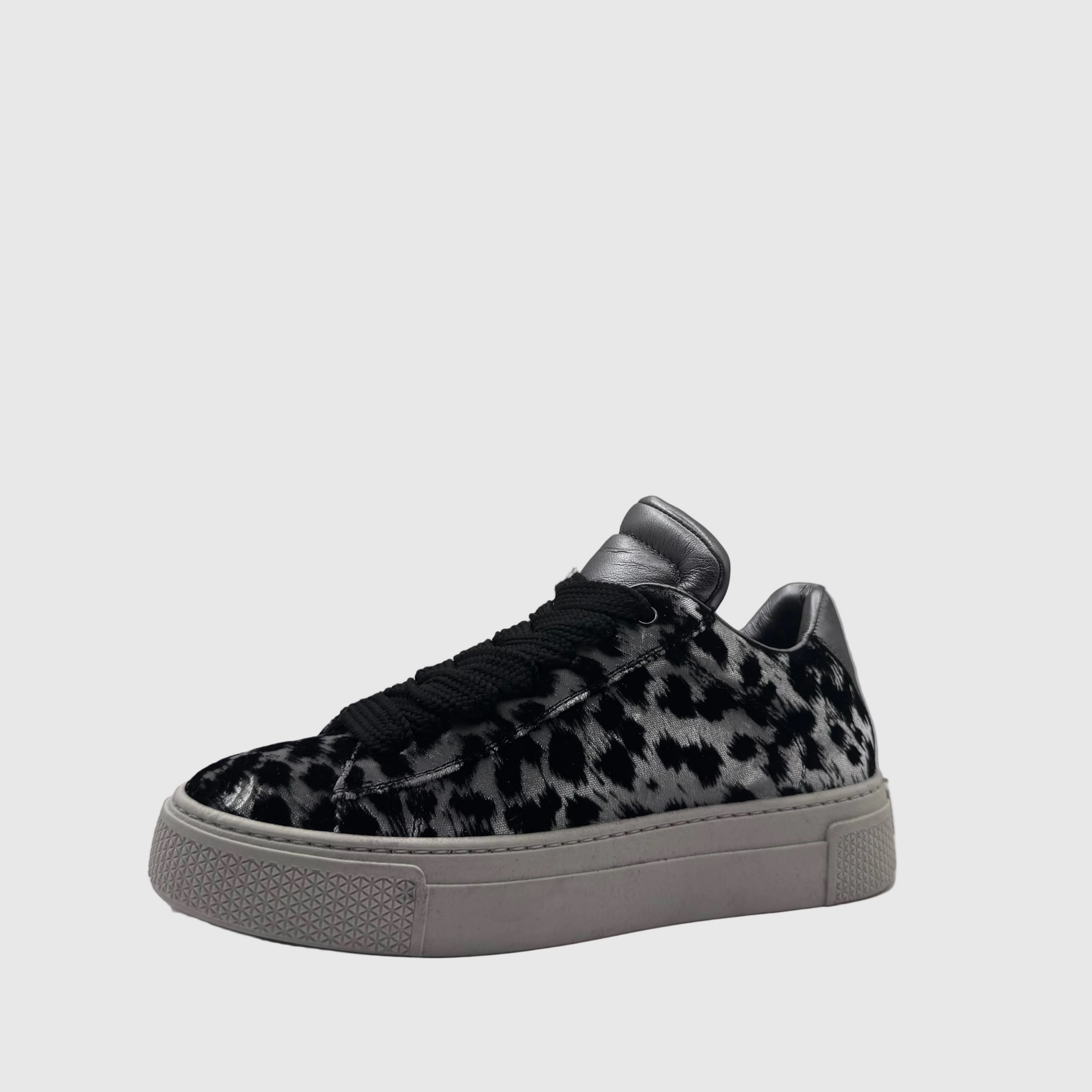 HIP Dames Sneaker Grijs Luipaard — Zilveren Hiel | Fluweel